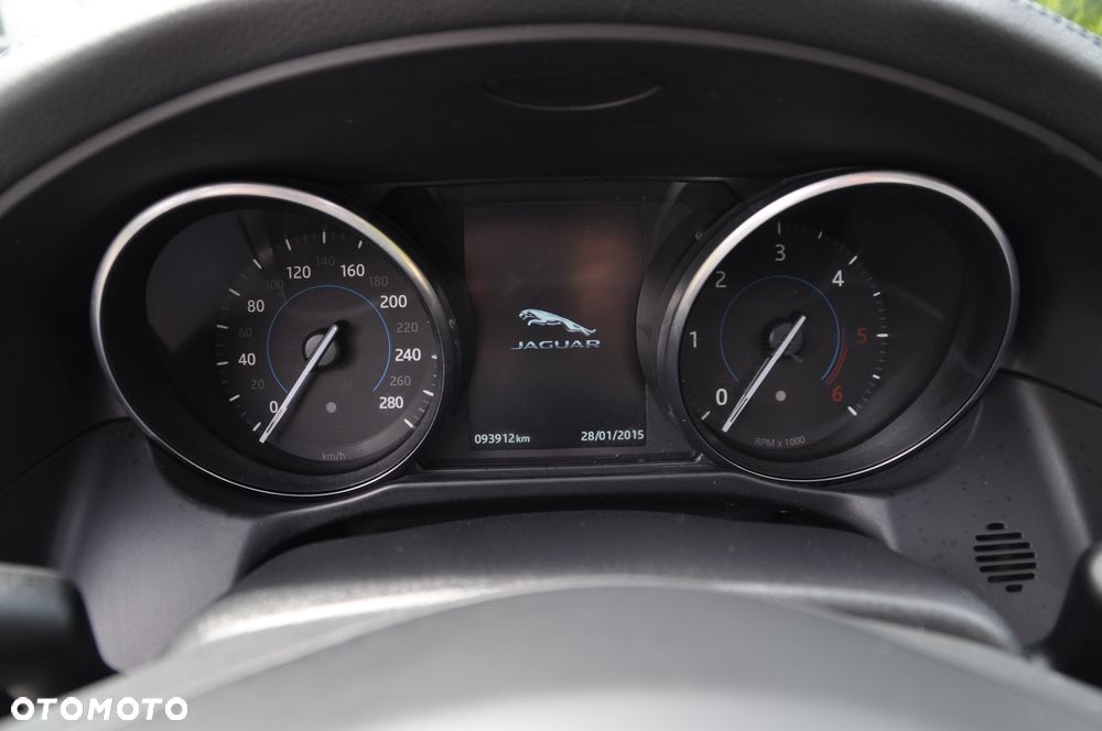 Jaguar XF 20d R-Sport Ingenium Edition - 37