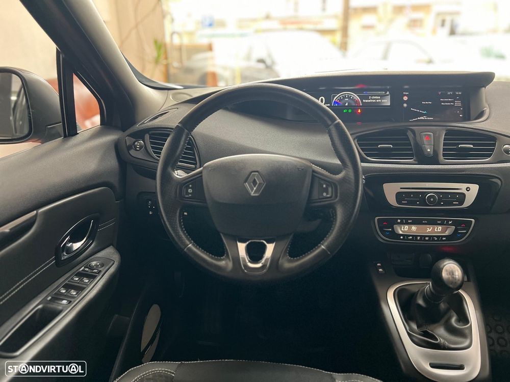 Renault Grand Scénic 1.5 dCi Bose Edition SS - 14