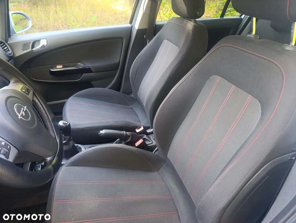 Opel Corsa 1.4 Cosmo - 21