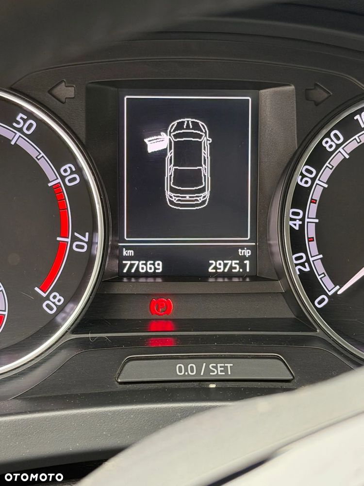 Skoda RAPID 1.0 TSI Ambition - 13