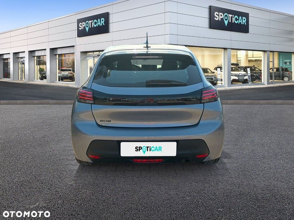 Peugeot 208 - 6