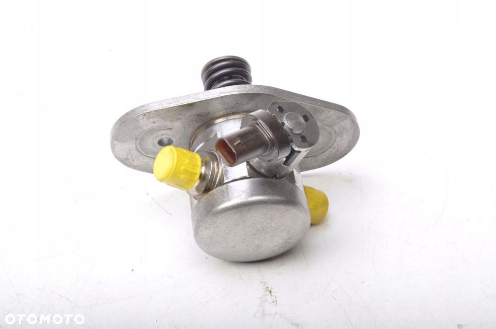 BMW F44 M235i 2.0 POMPA PALIWA 0261520521 21R 9tys - 2