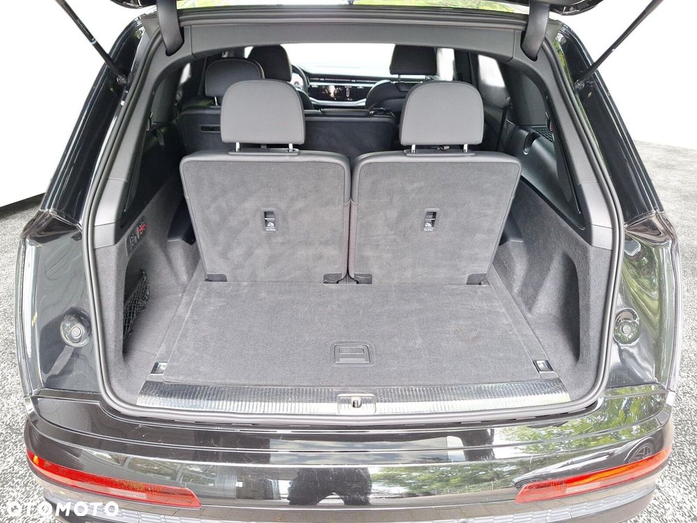 Audi Q7 55 TFSI mHEV Quattro S Line Tiptr - 31