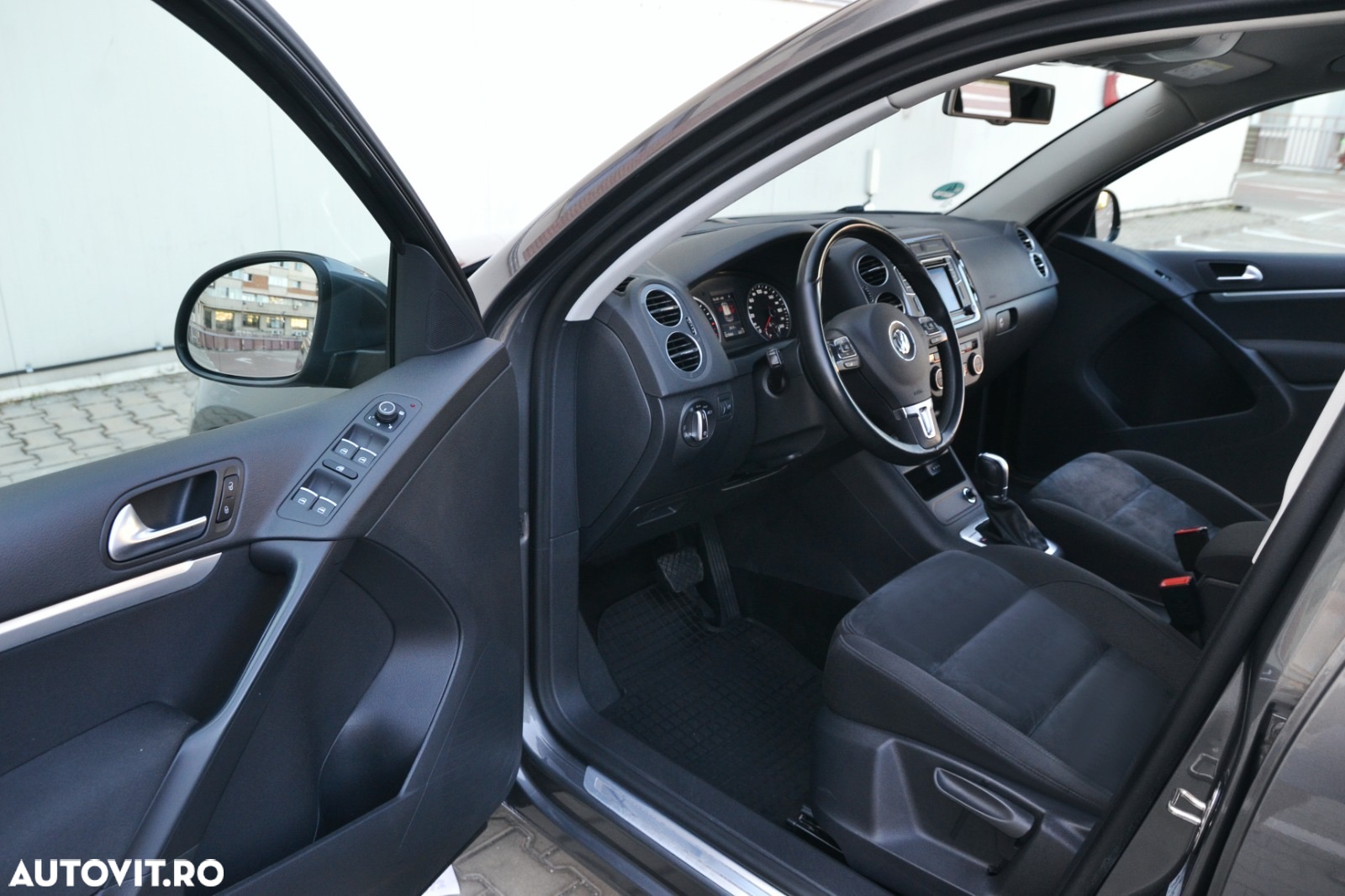 Volkswagen Tiguan 2.0 TDI SCR 4MOTION DSG R-Line - 14