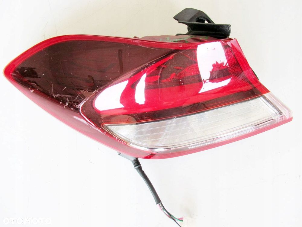 HYUNDAI I30 N LAMPA TYLNA LEWA LED 92401-G4450 - 1