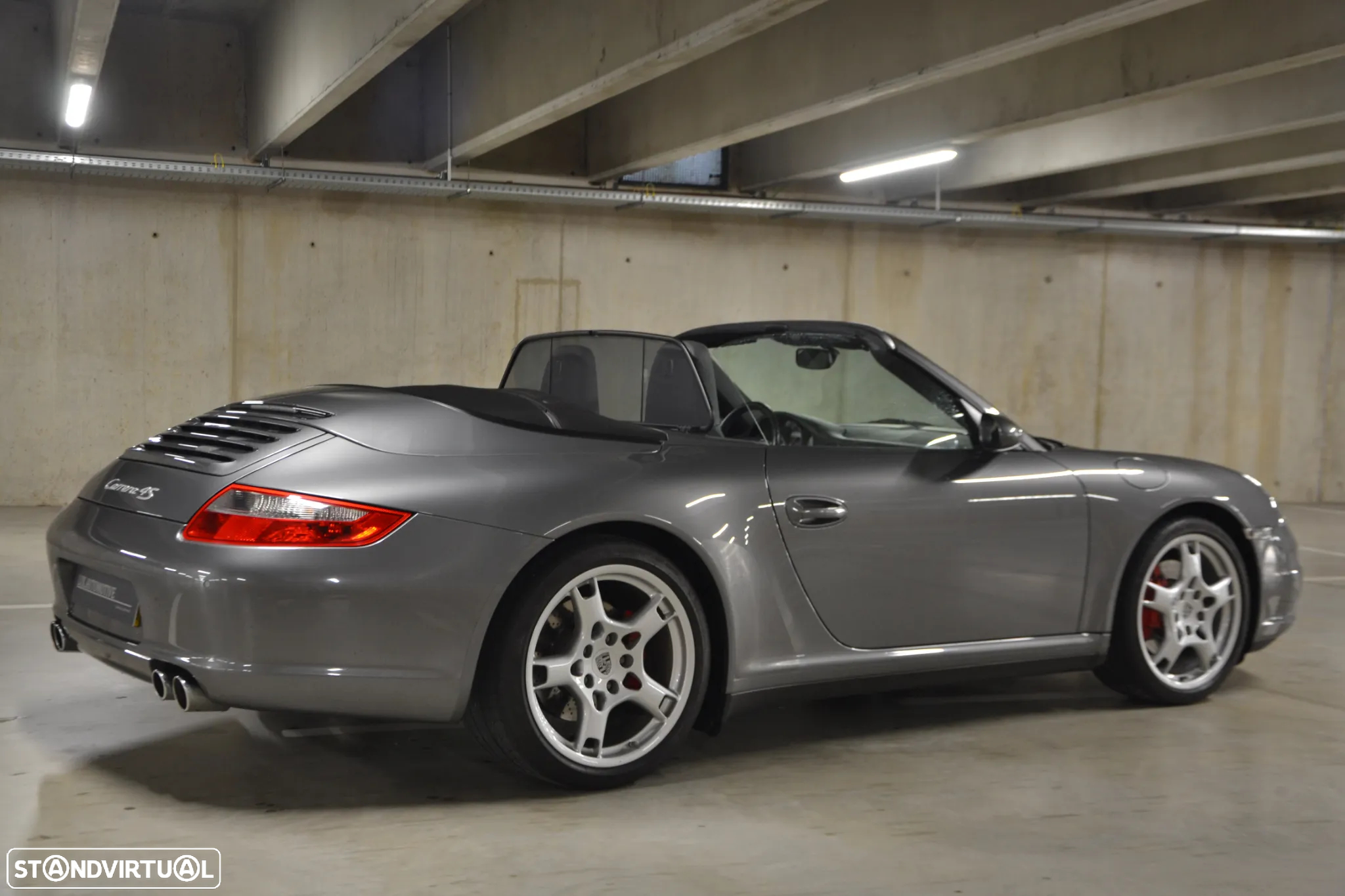 Porsche 911 (997) Carrera 4 S - 13