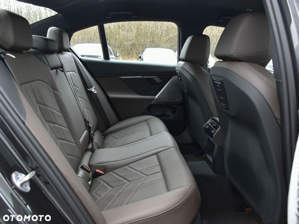 BMW Seria 5 - 18