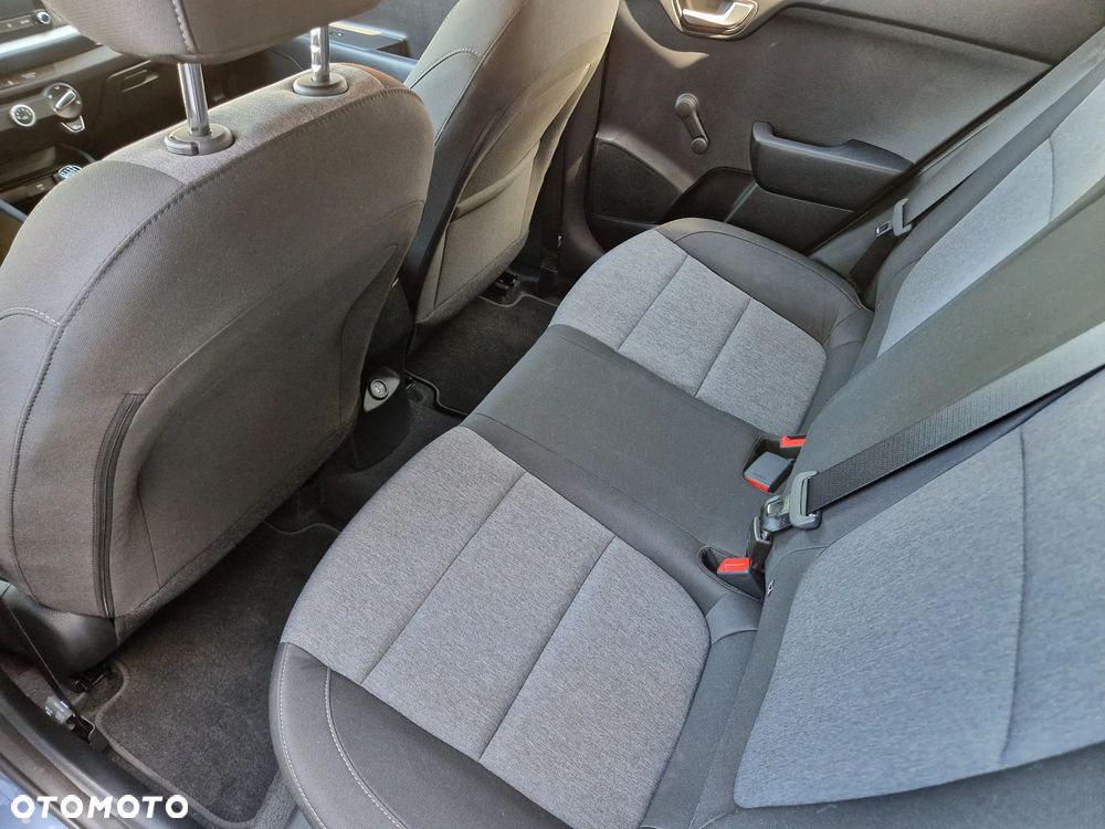 Kia Stonic - 8