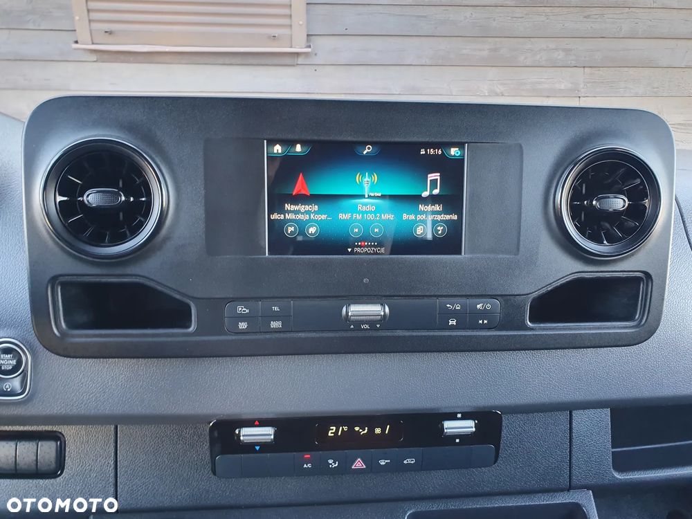 Mercedes-Benz SPRINTER - 28