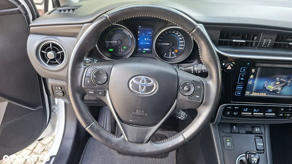 Toyota Auris 1.8 HSD Luna - 33