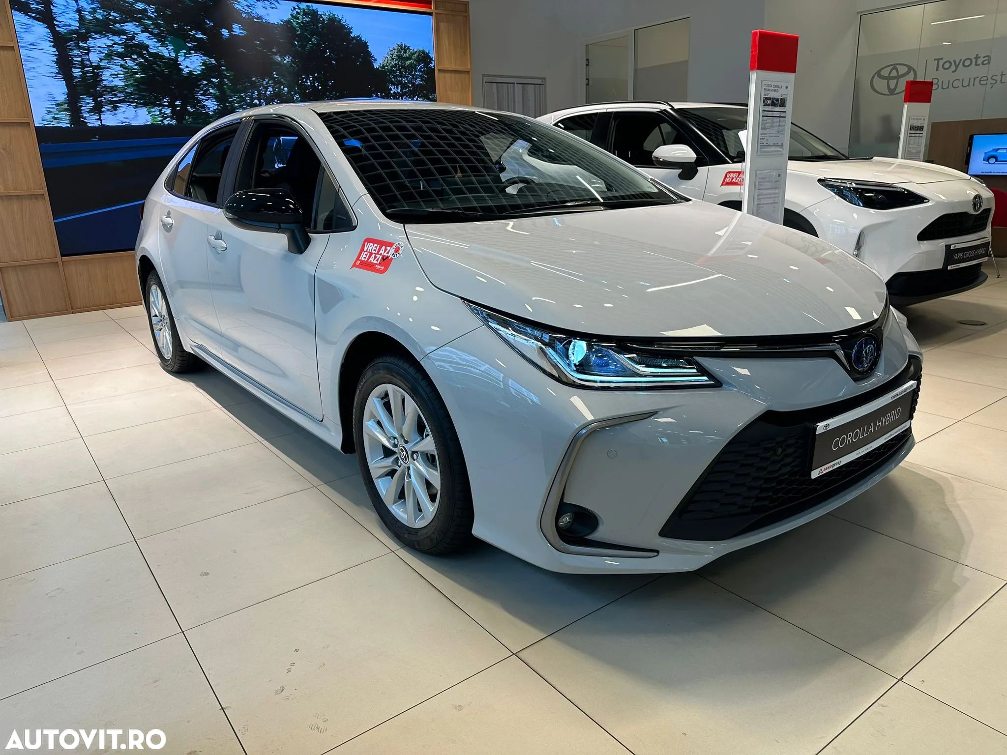 Toyota Corolla Sedan 1.8 HSD Business - 1