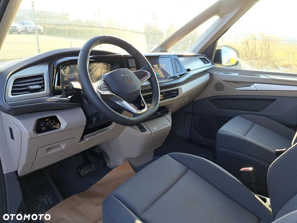 Volkswagen Multivan - 9