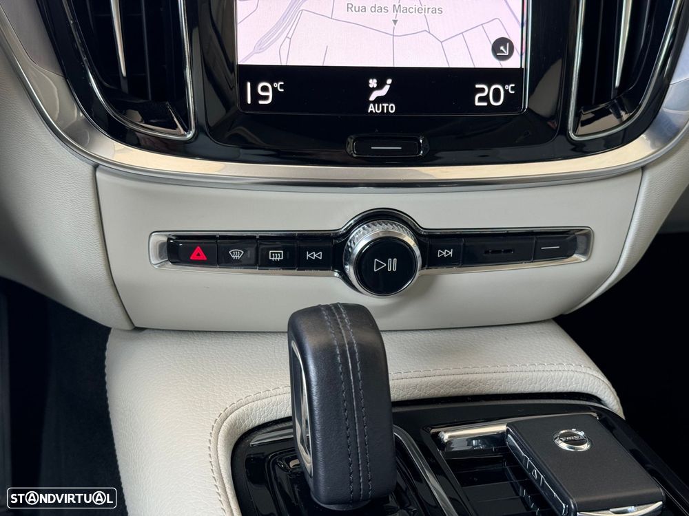 Volvo V60 2.0 T6 AWD TE Inscription Expression - 46