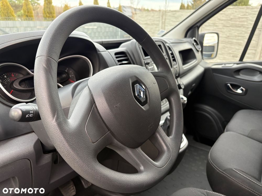 Renault Trafic - 18
