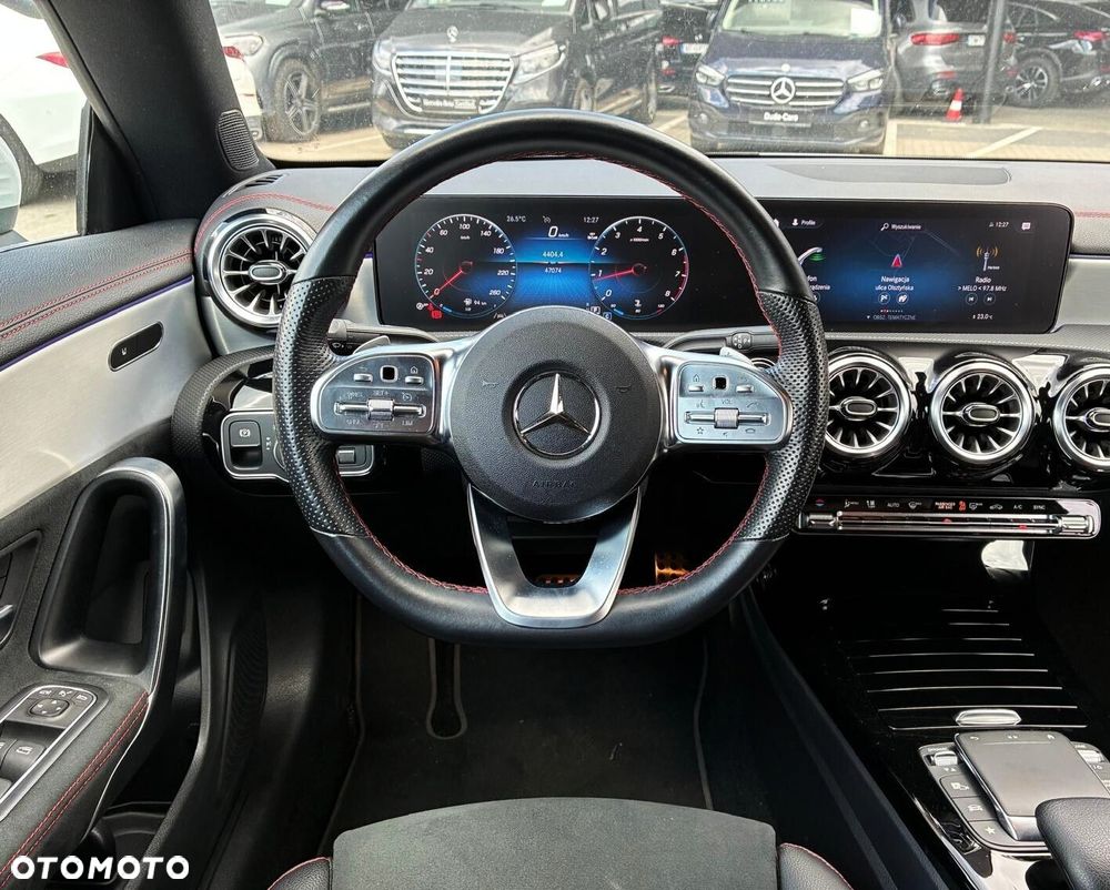 Mercedes-Benz CLA - 10
