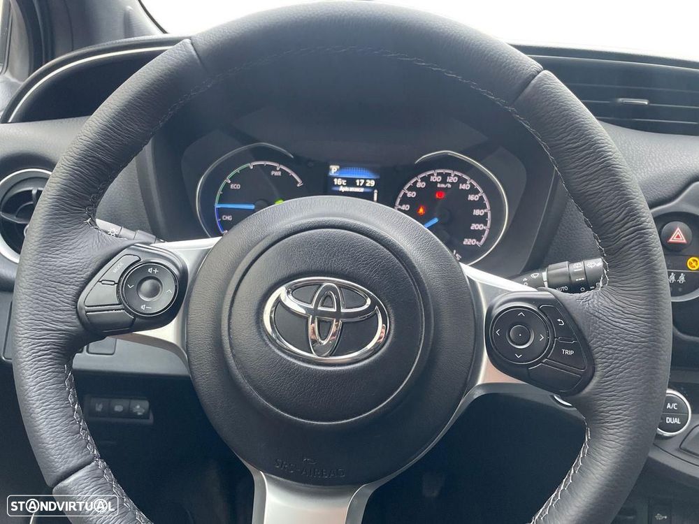 Toyota Yaris - 16