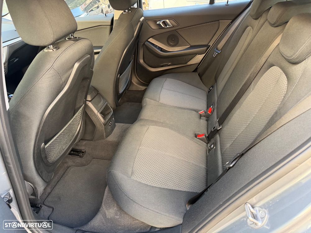 BMW 116 i Aut. Advantage - 10