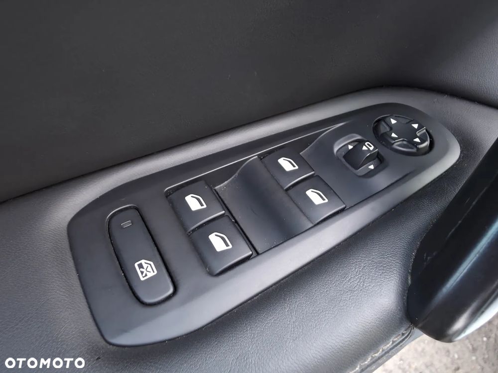 Peugeot 308 e-HDi 115 Stop & Start Allure - 15