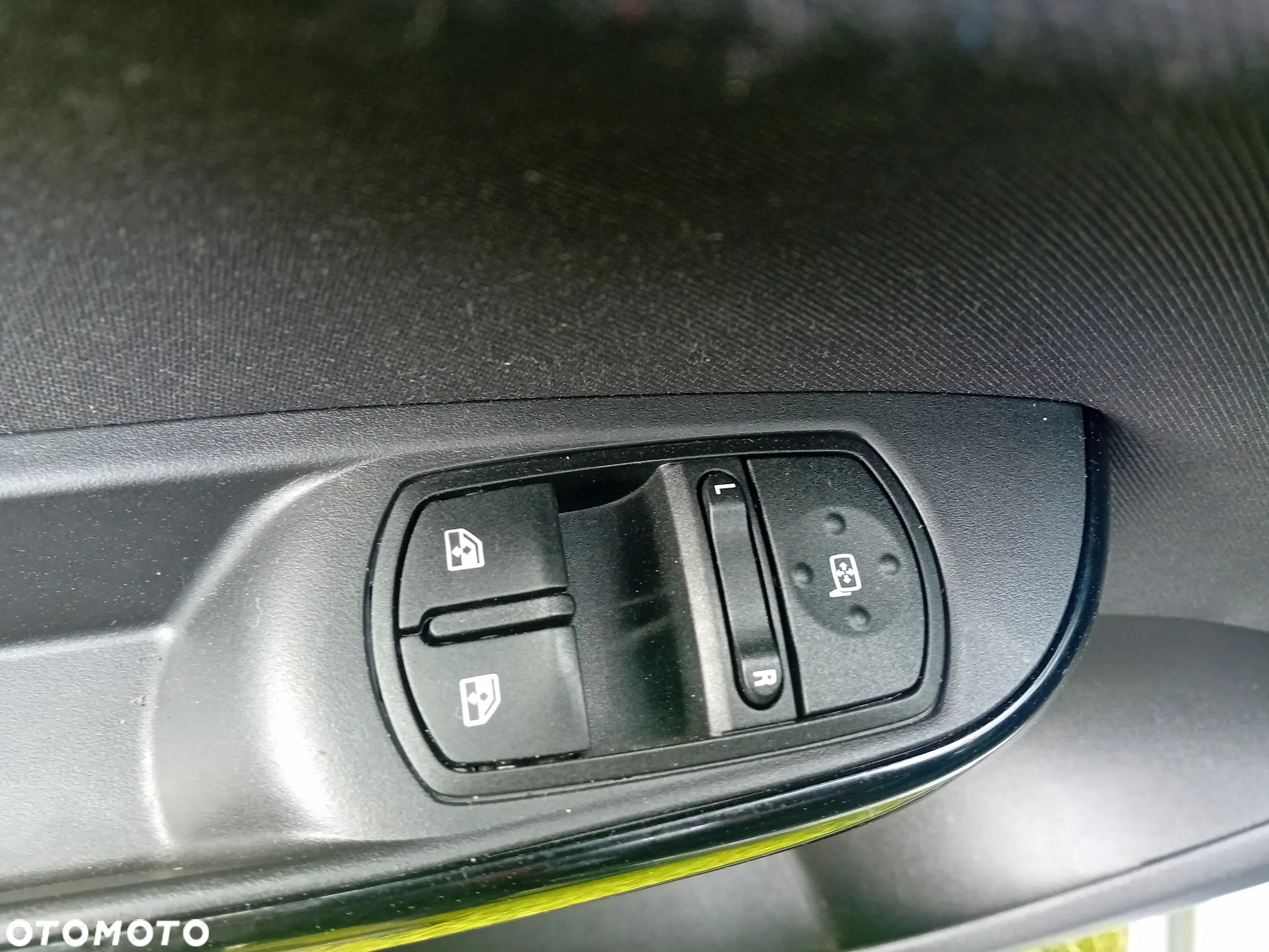 Opel Corsa 1.4 Active - 23