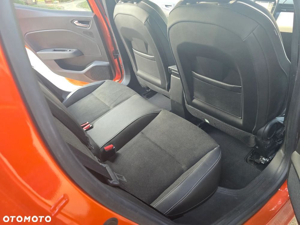 Renault Clio 1.0 TCe Intens Xtronic - 24