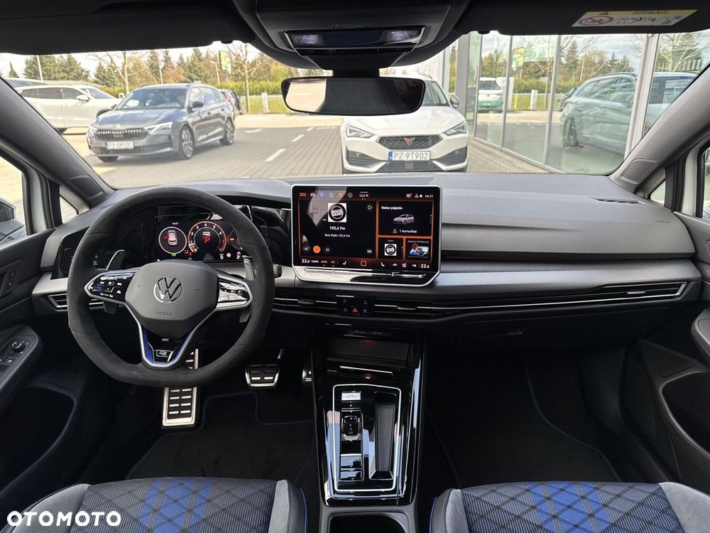 Volkswagen Golf - 21