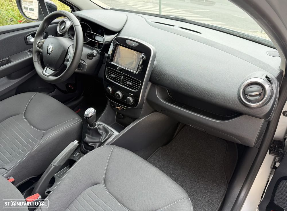 Renault Clio 0.9 TCe Limited - 16