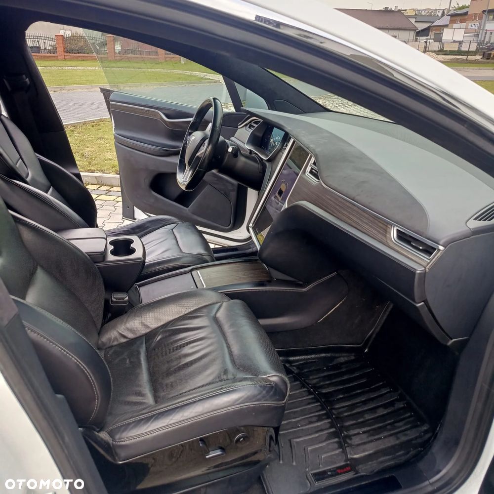 Tesla Model X Long Range Plus - 19