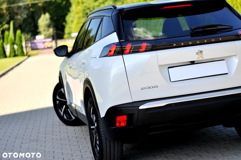 Peugeot 2008 1.5 BlueHDi GT Line S&S EAT8 - 11