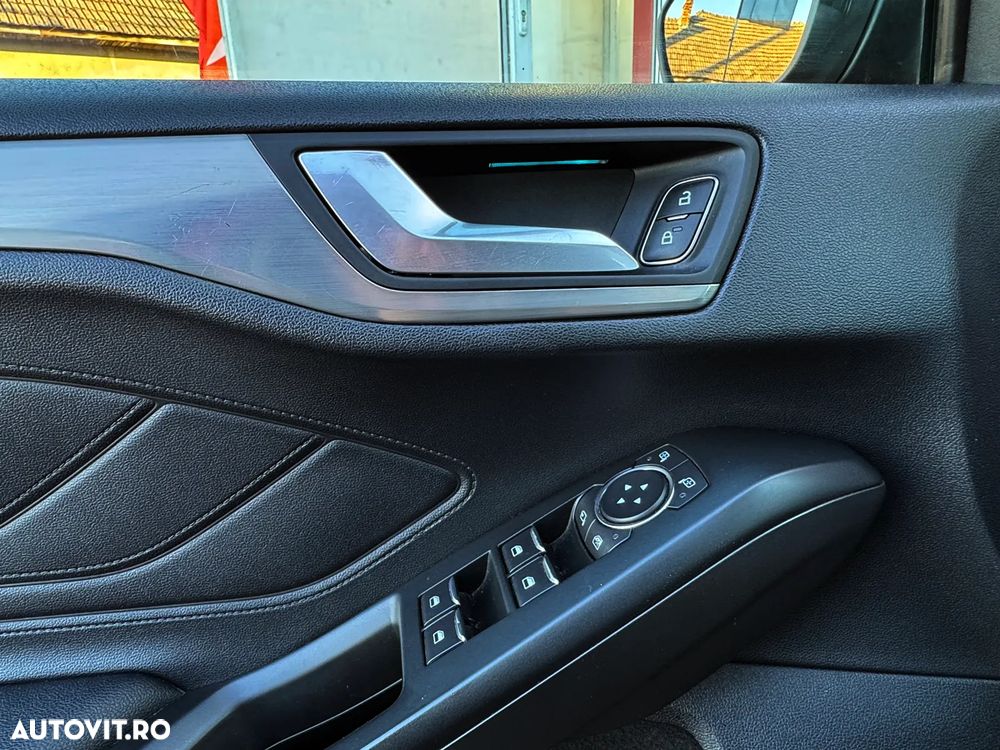 Ford Focus 1.5 EcoBlue Titanium - 28