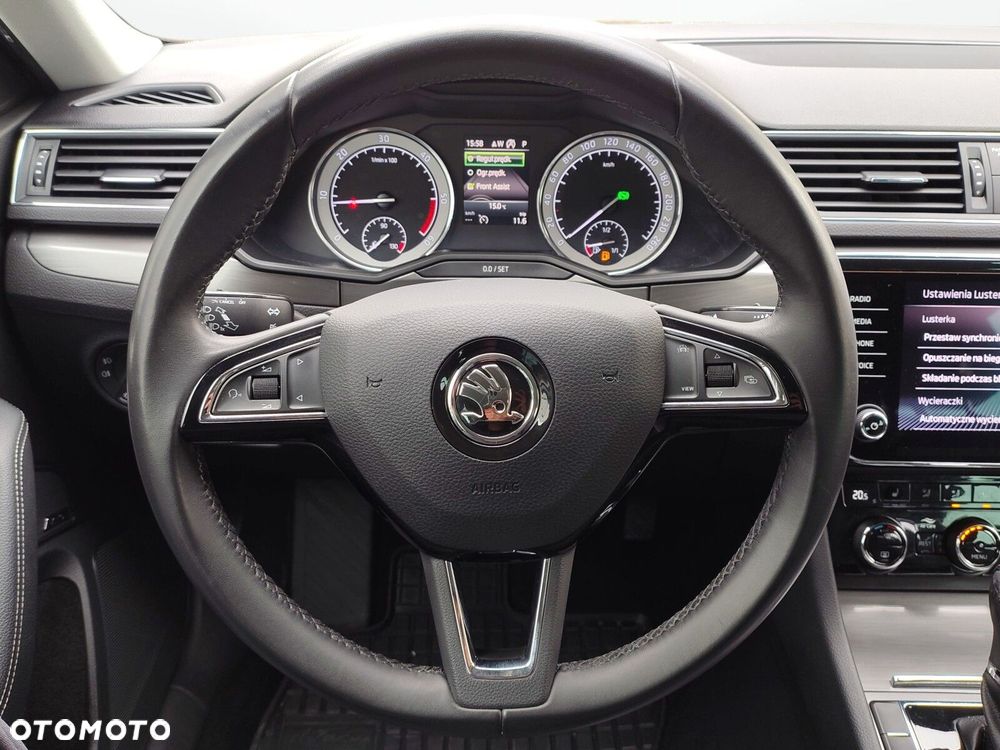 Skoda Superb 2.0 TDI SCR Style DSG - 14