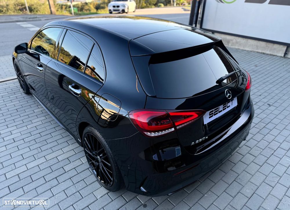 Mercedes-Benz A 250 e AMG Line - 13