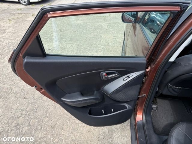 Hyundai ix35 - 22