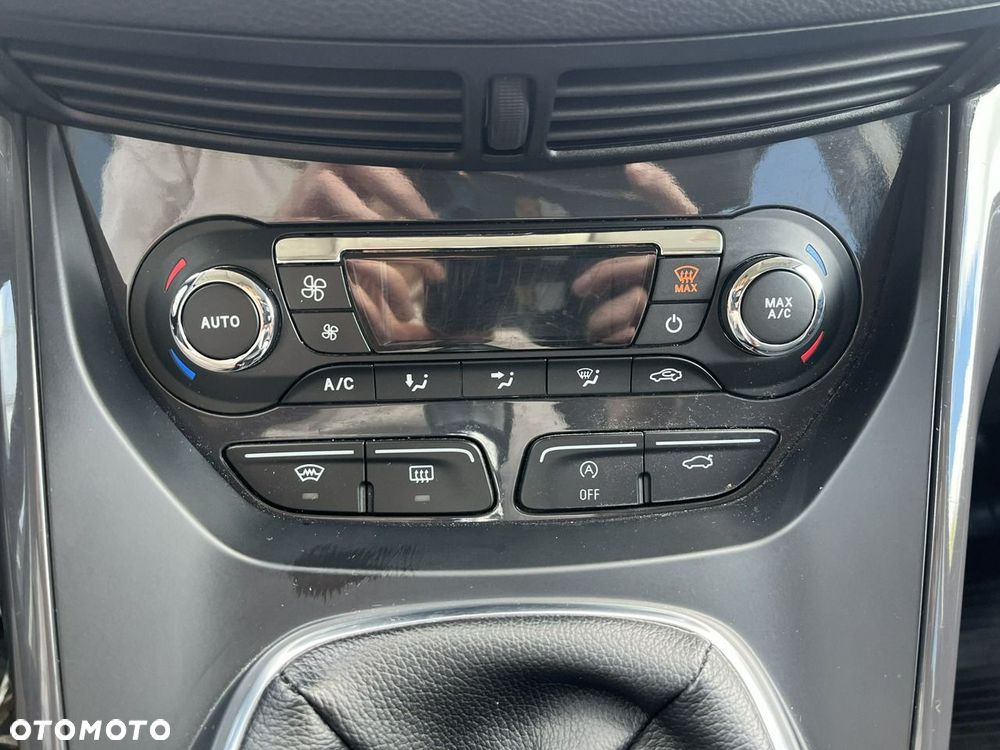 Ford Kuga - 21