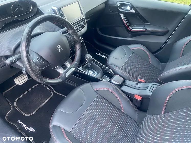 Peugeot 2008 PureTech 110 Stop&Start EAT6 GT-Line Edition - 23