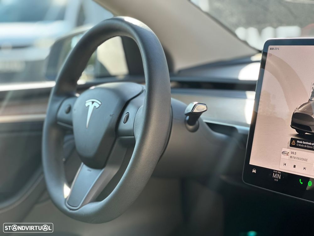 Tesla Model Y Long Range Tração Integral - 27
