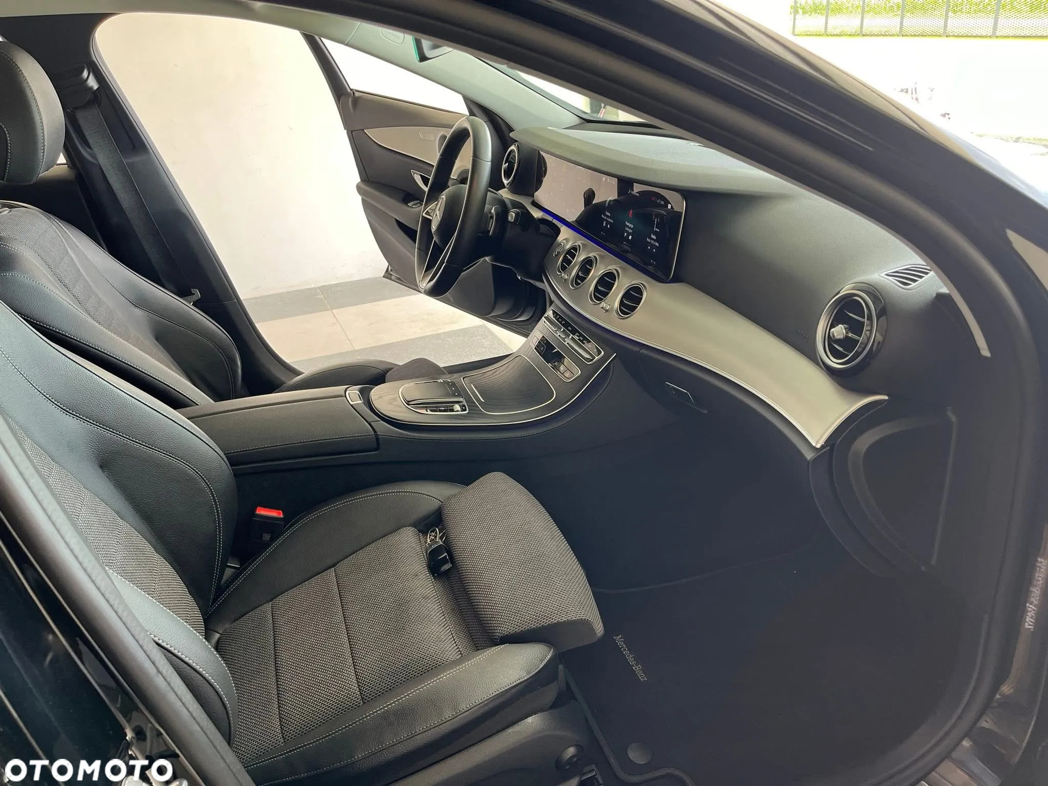 Mercedes-Benz Klasa E 220 d 4-Matic Business Edition - 8