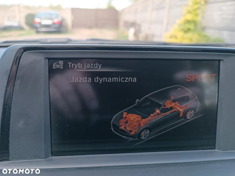 BMW Seria 1 114i - 13