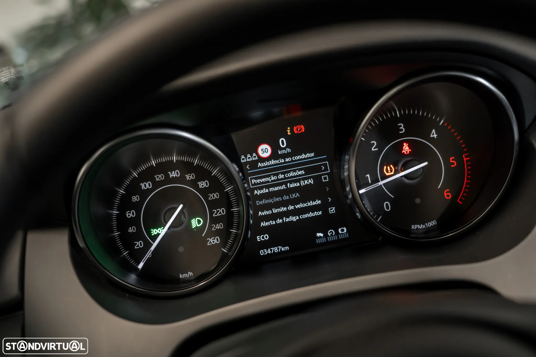 Jaguar E-Pace 2.0 i4D - 15