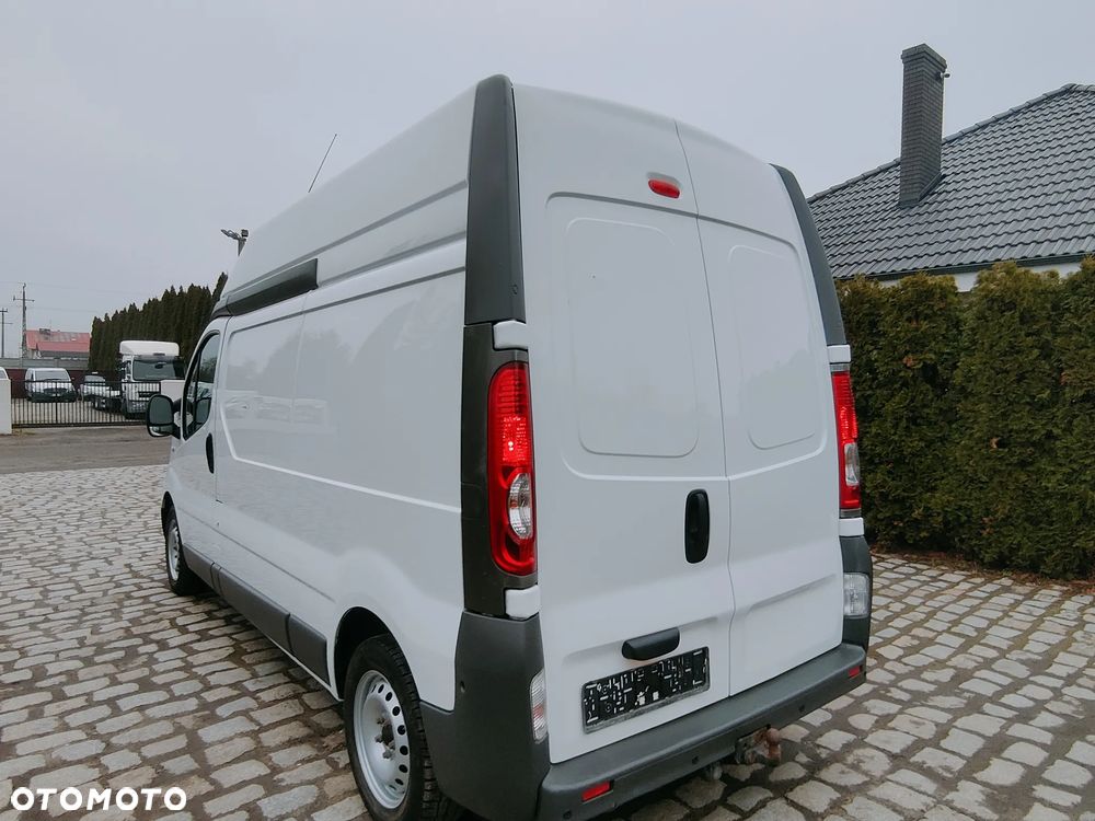 Renault Trafic L2H2 2,0DCI 115 - 12