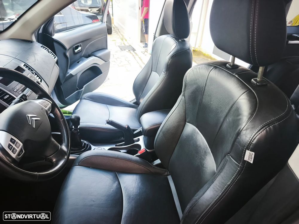 Citroën C-crosser FAP Exclusive - 12