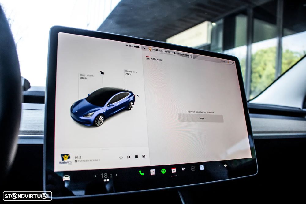 Tesla Model 3 Long Range AWD Dual Motor Performance - 31