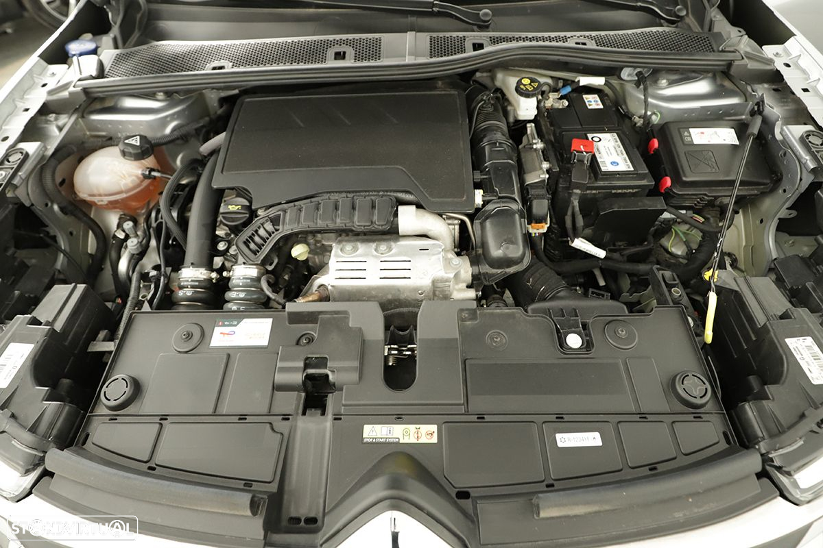 Citroën C4 1.2 PureTech Max EAT8 - 26