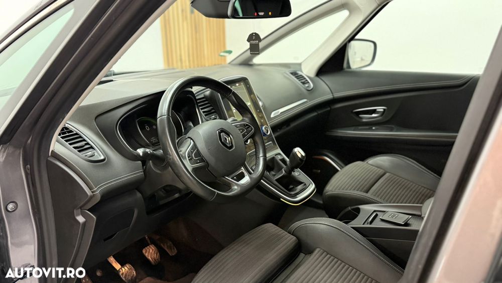 Renault Grand Scenic - 5