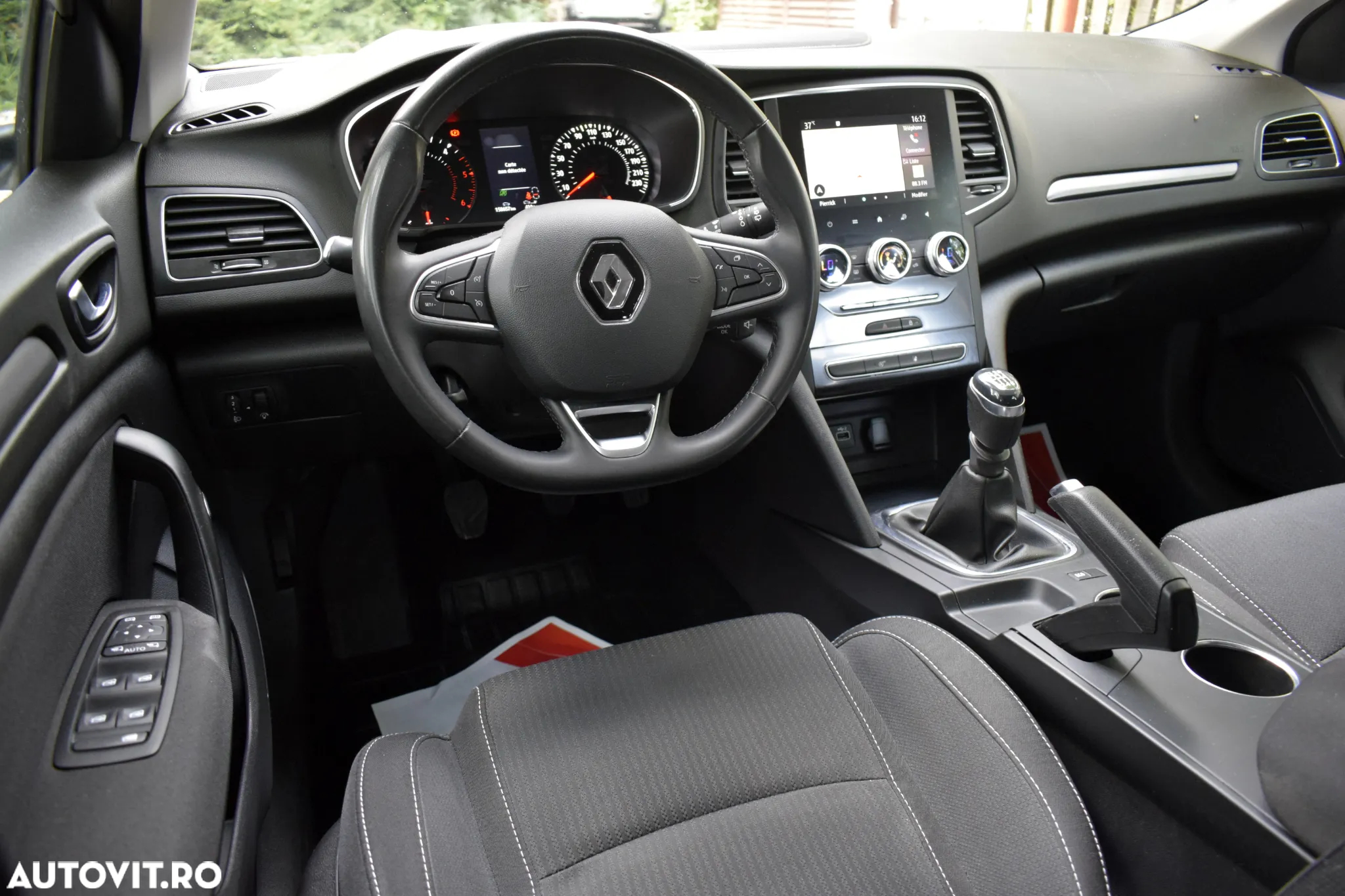 Renault Megane Grandtour BLUE dCi 115 EQUILIBRE - 7