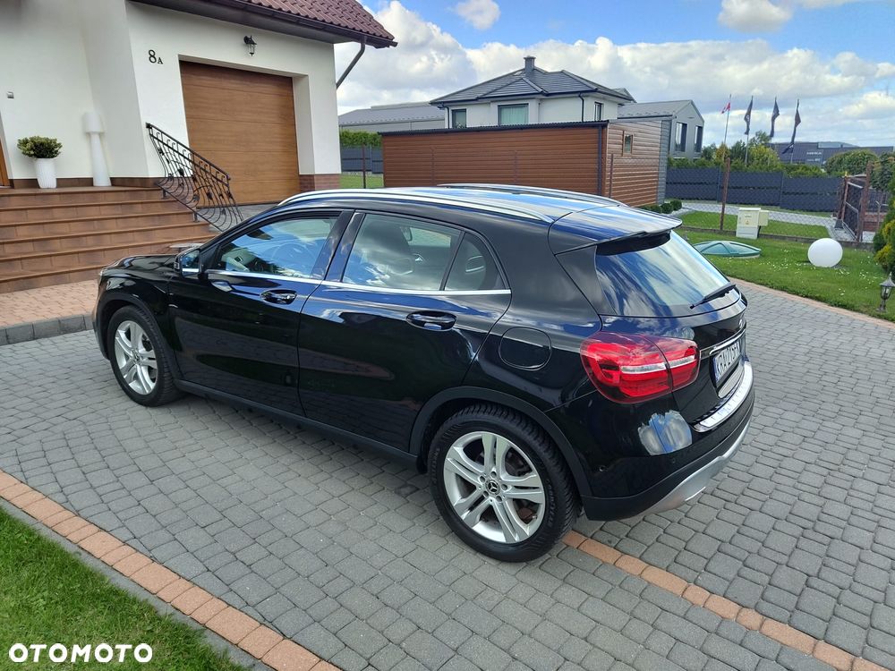 Mercedes-Benz GLA 250 7G-DCT Peak Edition - 14