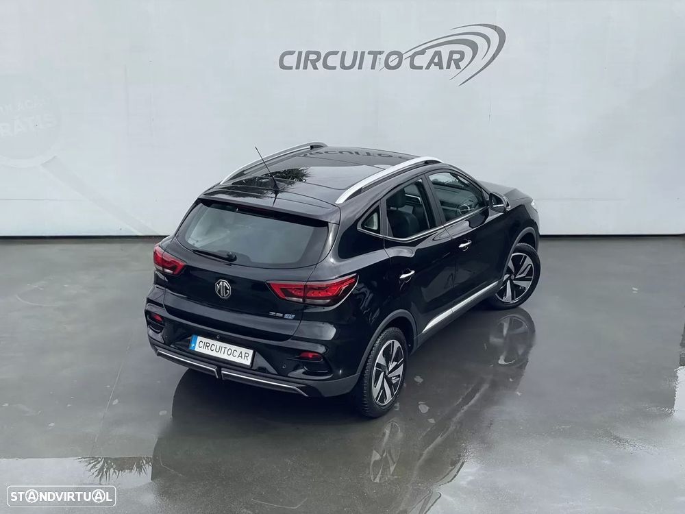 MG ZS Maximal Luxury - 10