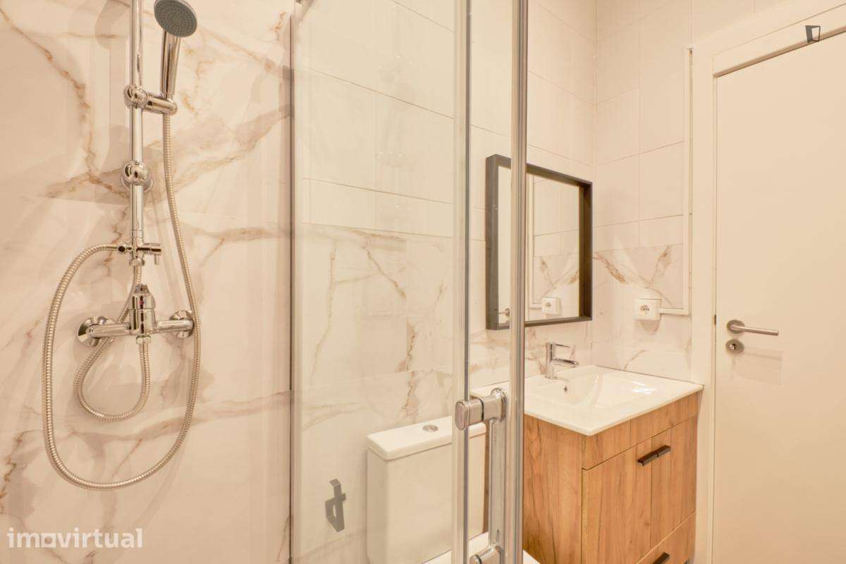 Quarto - localizado em Alameda Lisbon - Grande imagem: 3/38