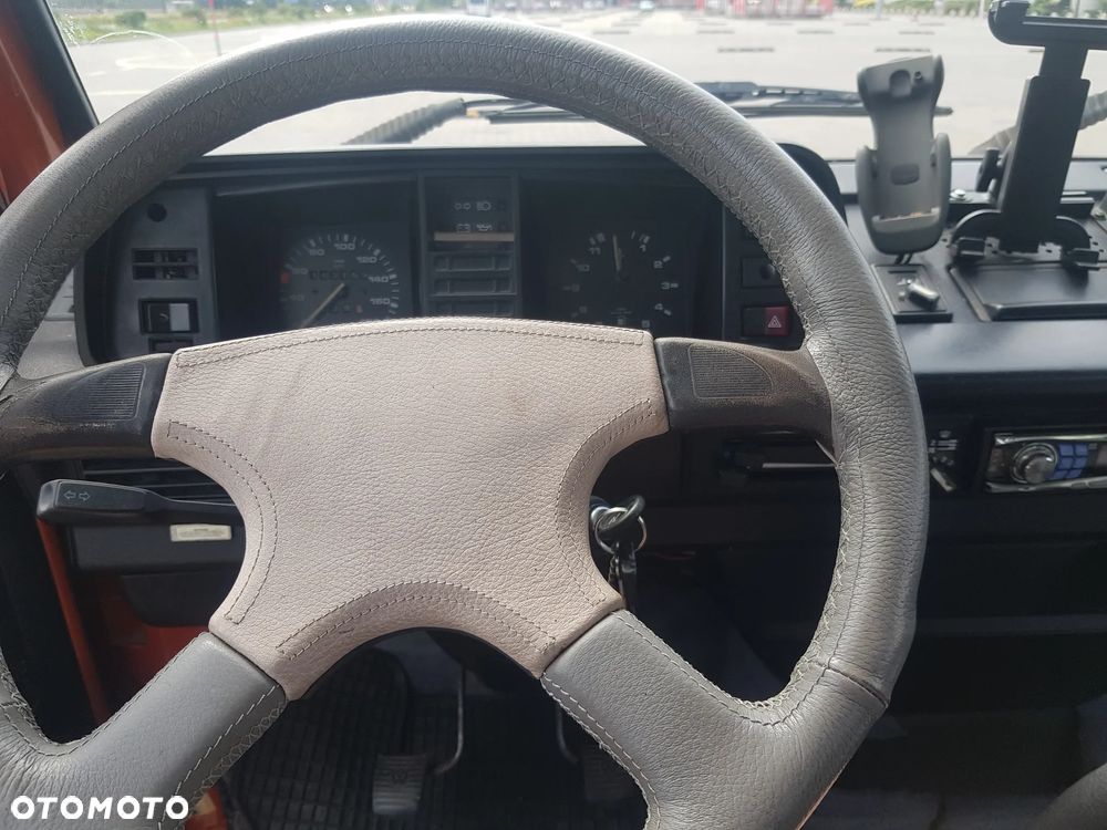 Volkswagen Transporter - 19