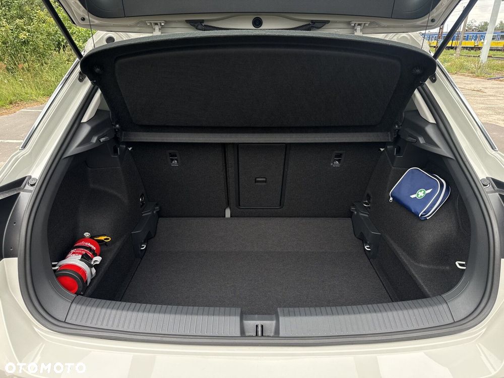 Volkswagen T-Roc - 31