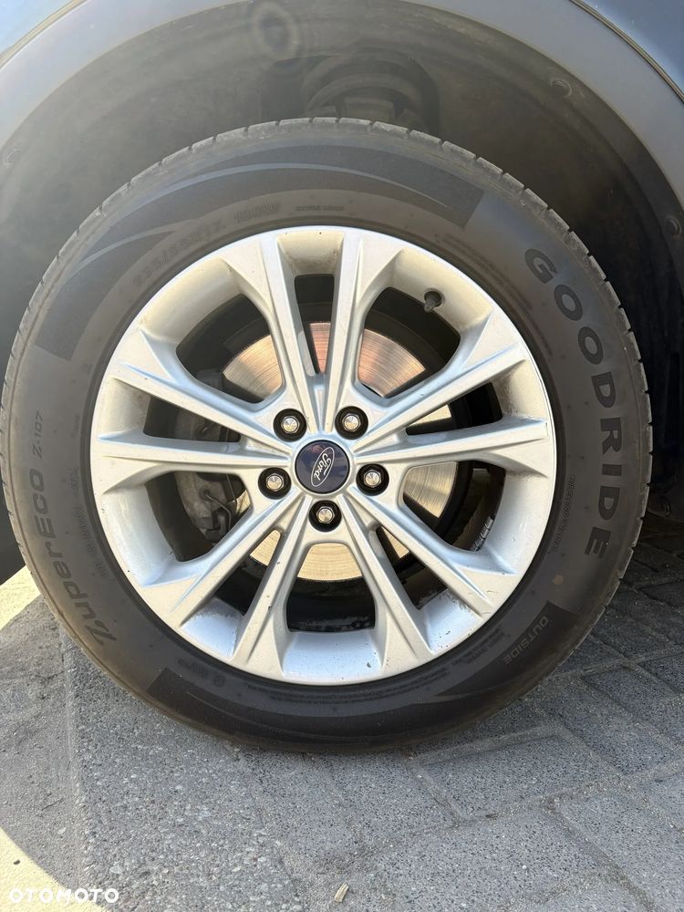 Ford Kuga 1.5 EcoBoost FWD Titanium ASS MMT6 - 9